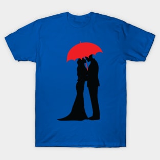 Couple Kissing under umbrella T-Shirt